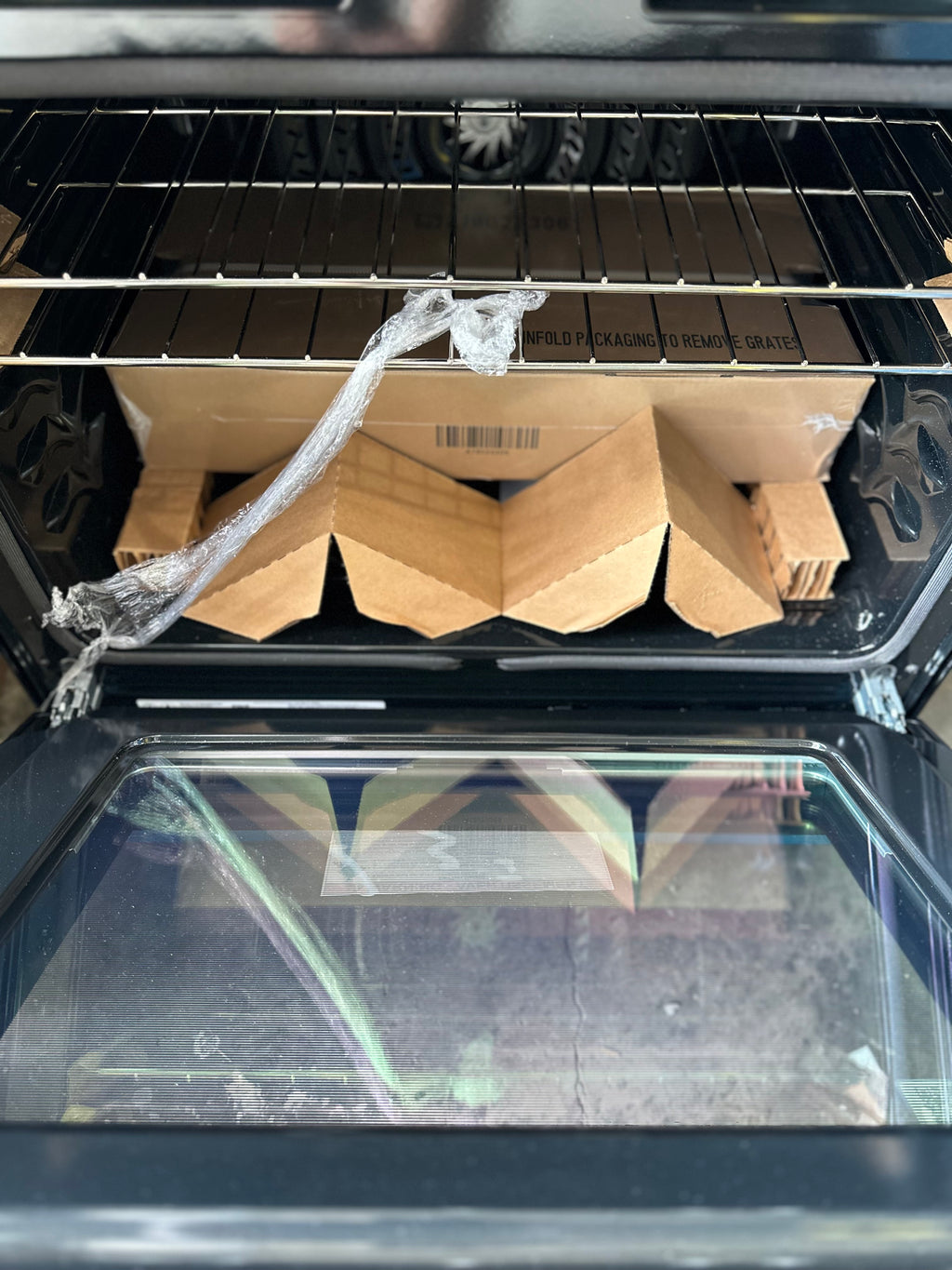 Frigidaire 30" Gas Range with Air Fry FCRG3083AS