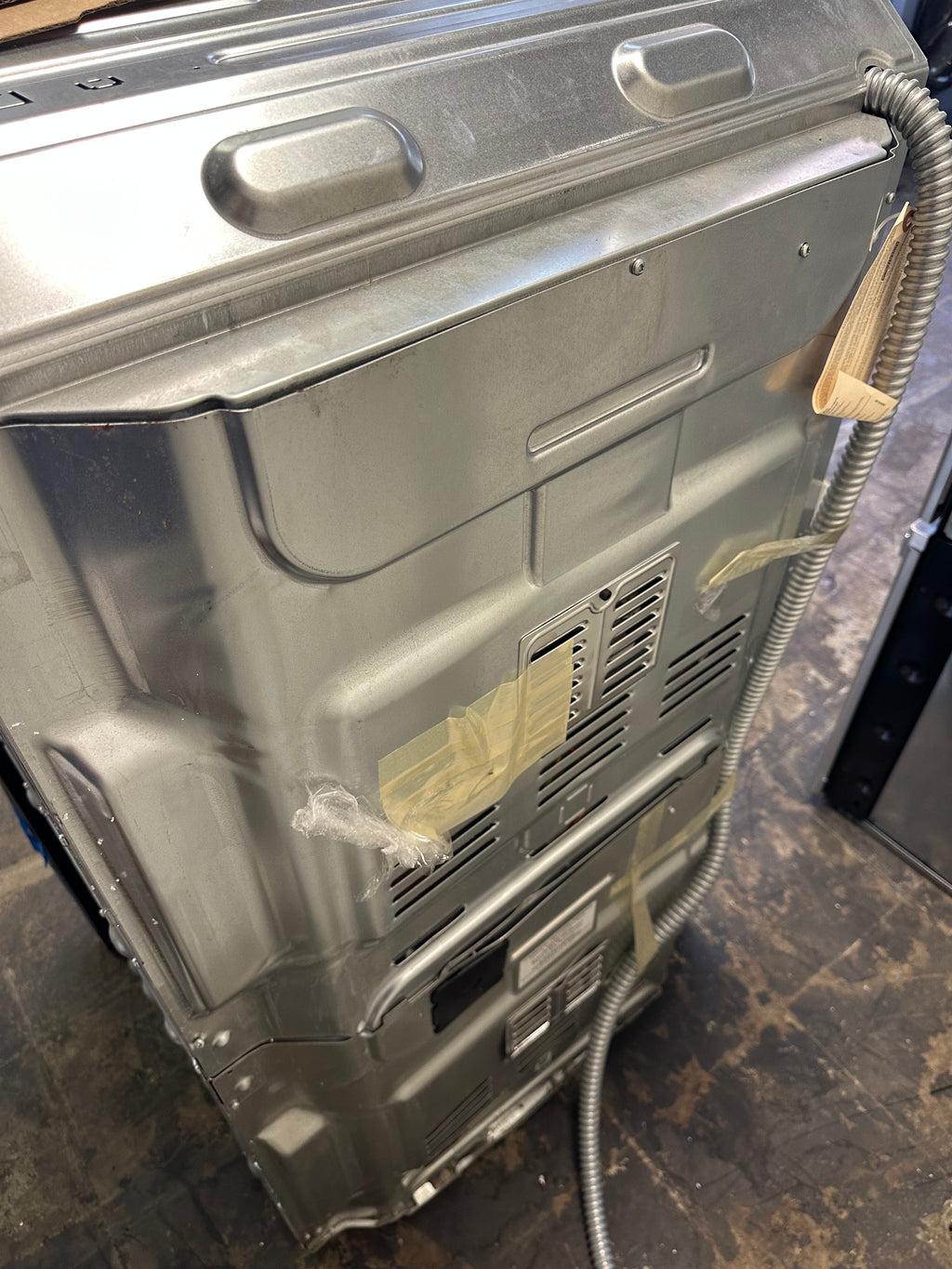 Frigidaire Gallery 30" Double Electric Wall Oven with 15+ Ways To Cook.