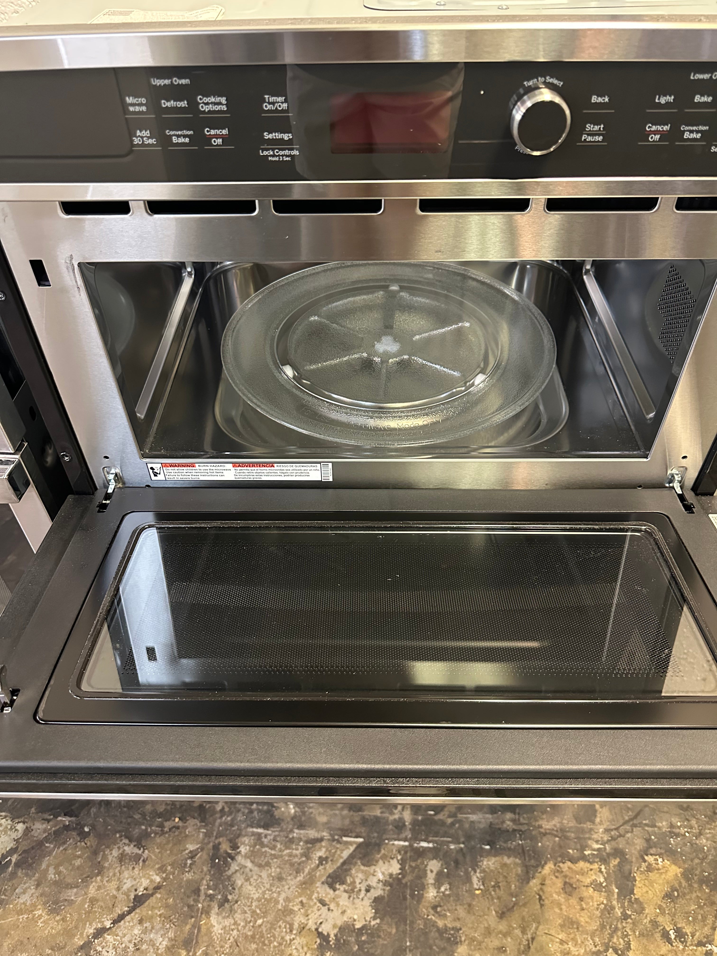 GE Profile™ 27" Built-In Combination Convection Microwave/Convection Wall Oven  Model #: PK7800SKSS