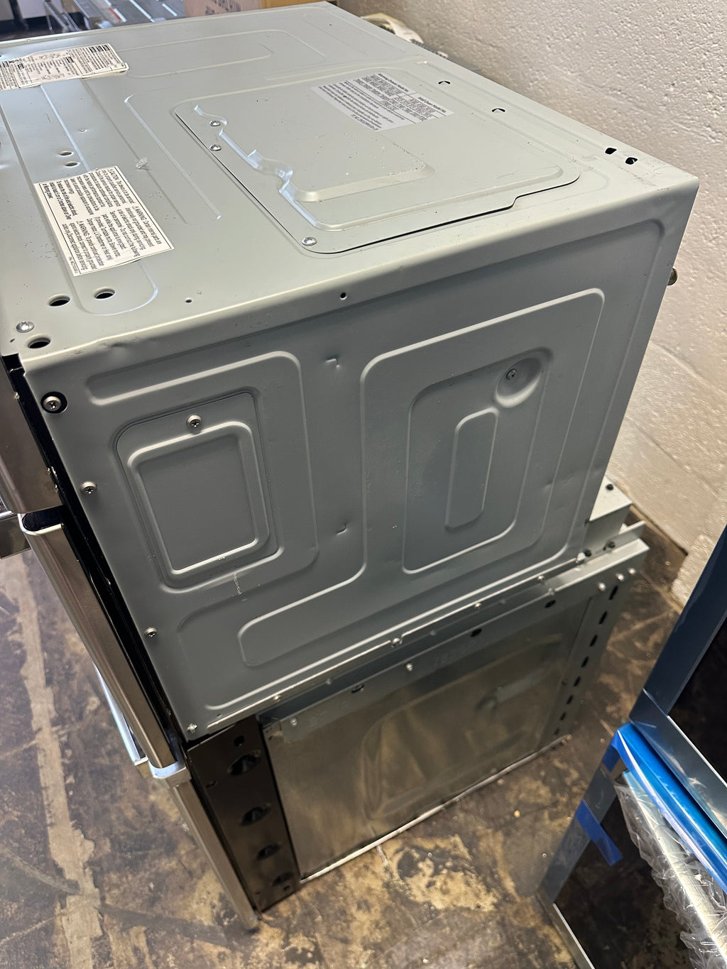 GE Profile™ 27" Built-In Combination Convection Microwave/Convection Wall Oven  Model #: PK7800SKSS