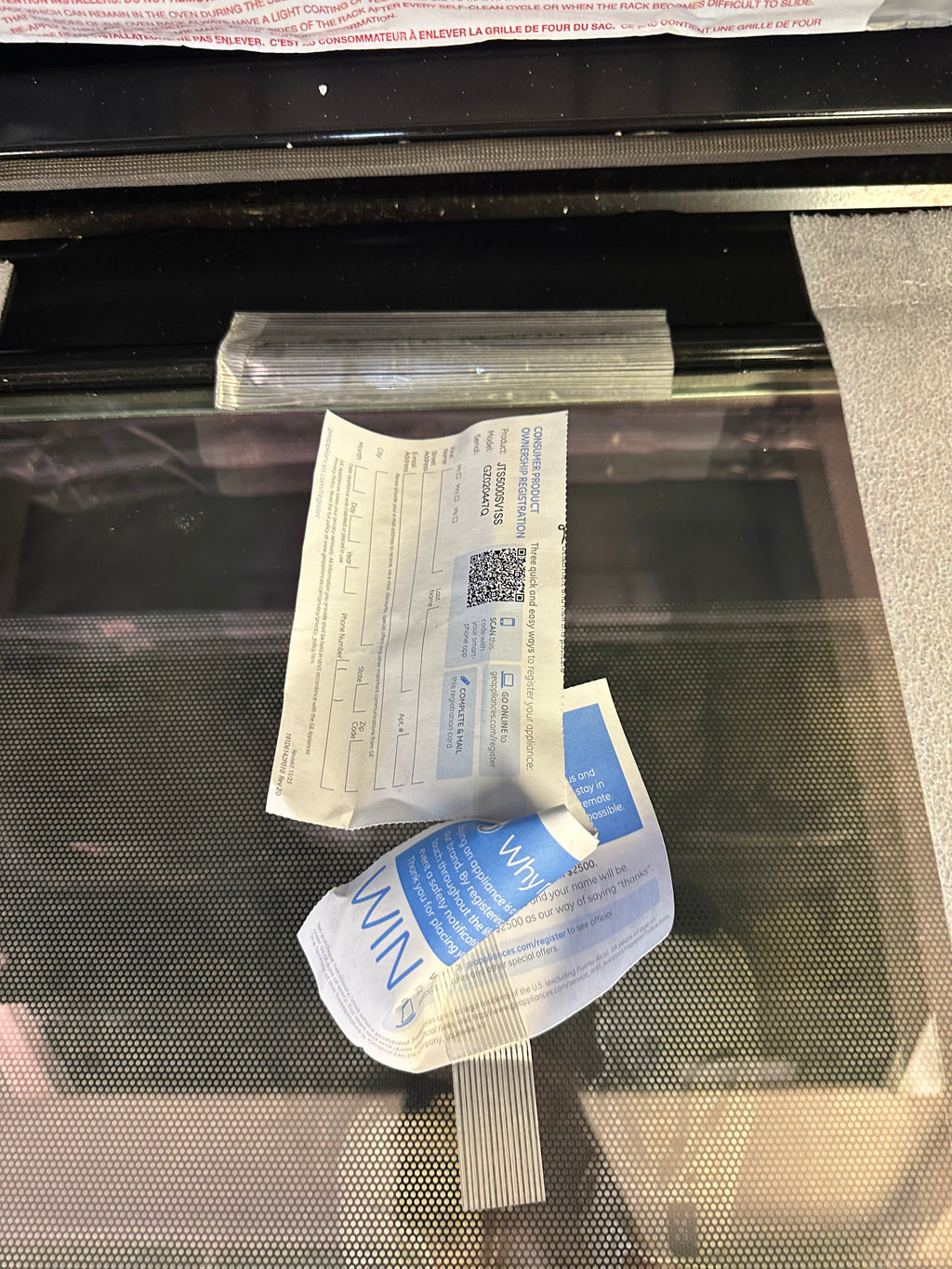 GE® 30" Smart Built-In Self-Clean Single Wall Oven Model #: JTS3000SNSS