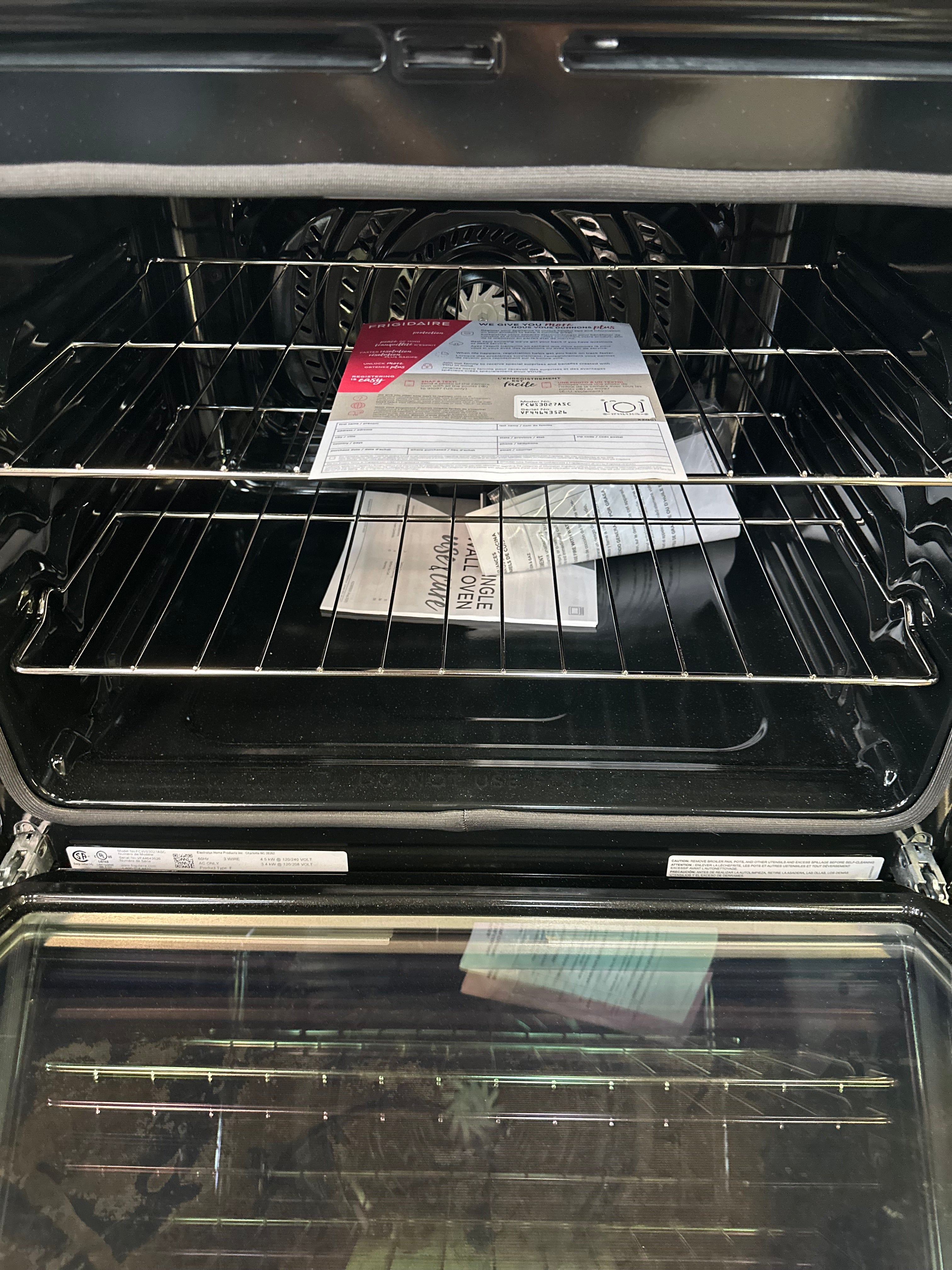 Frigidaire 30" Single Electric Wall Oven FCWS3027AS