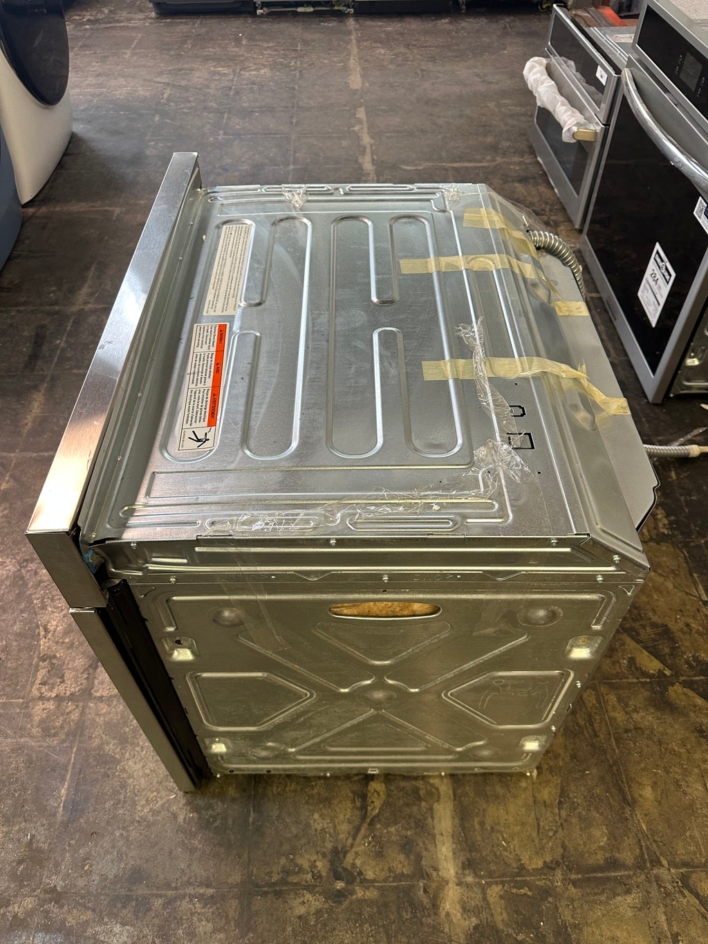 Frigidaire 30" Single Electric Wall Oven FCWS3027AS