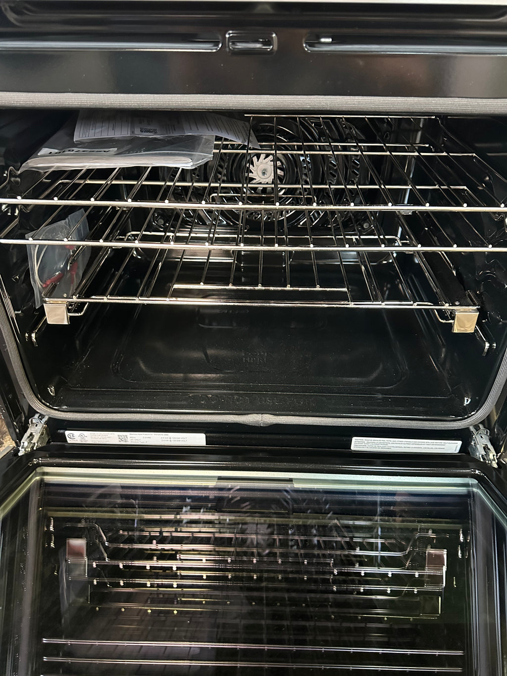 Frigidaire Gallery 30" Single Electric Wall Oven with 15+ Ways To Cook MODEL# GCWS3067AF