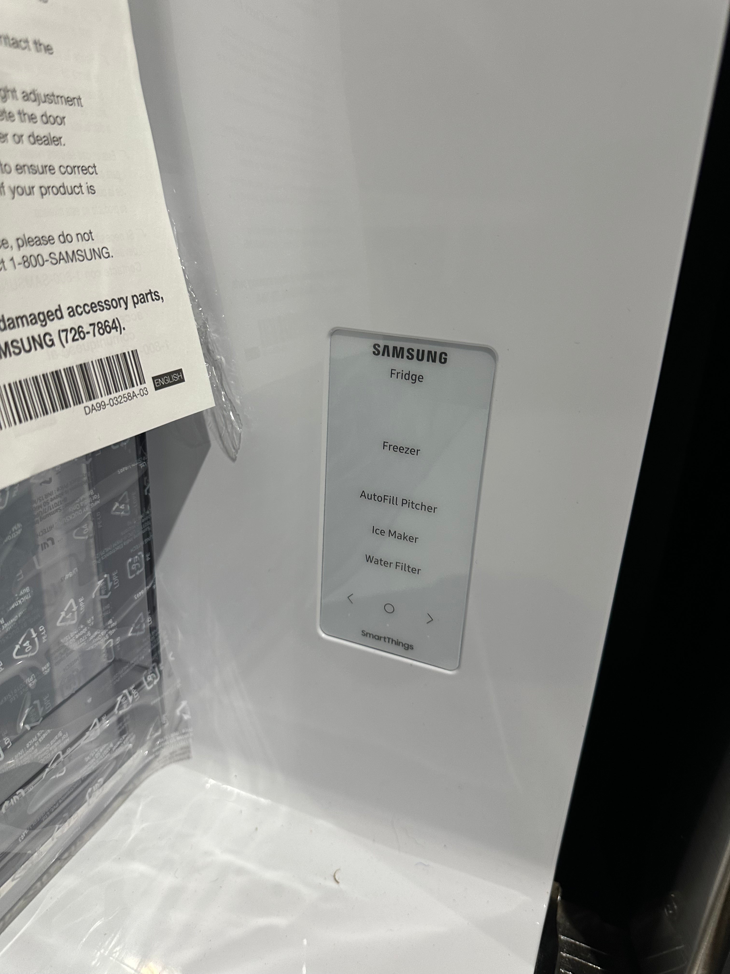 SAMSUNGBespoke 23 cu. ft. Counter Depth 4-Door Flex™ Refrigerator with Beverage Center™ & Customizable Door Panels in Stainless Steel