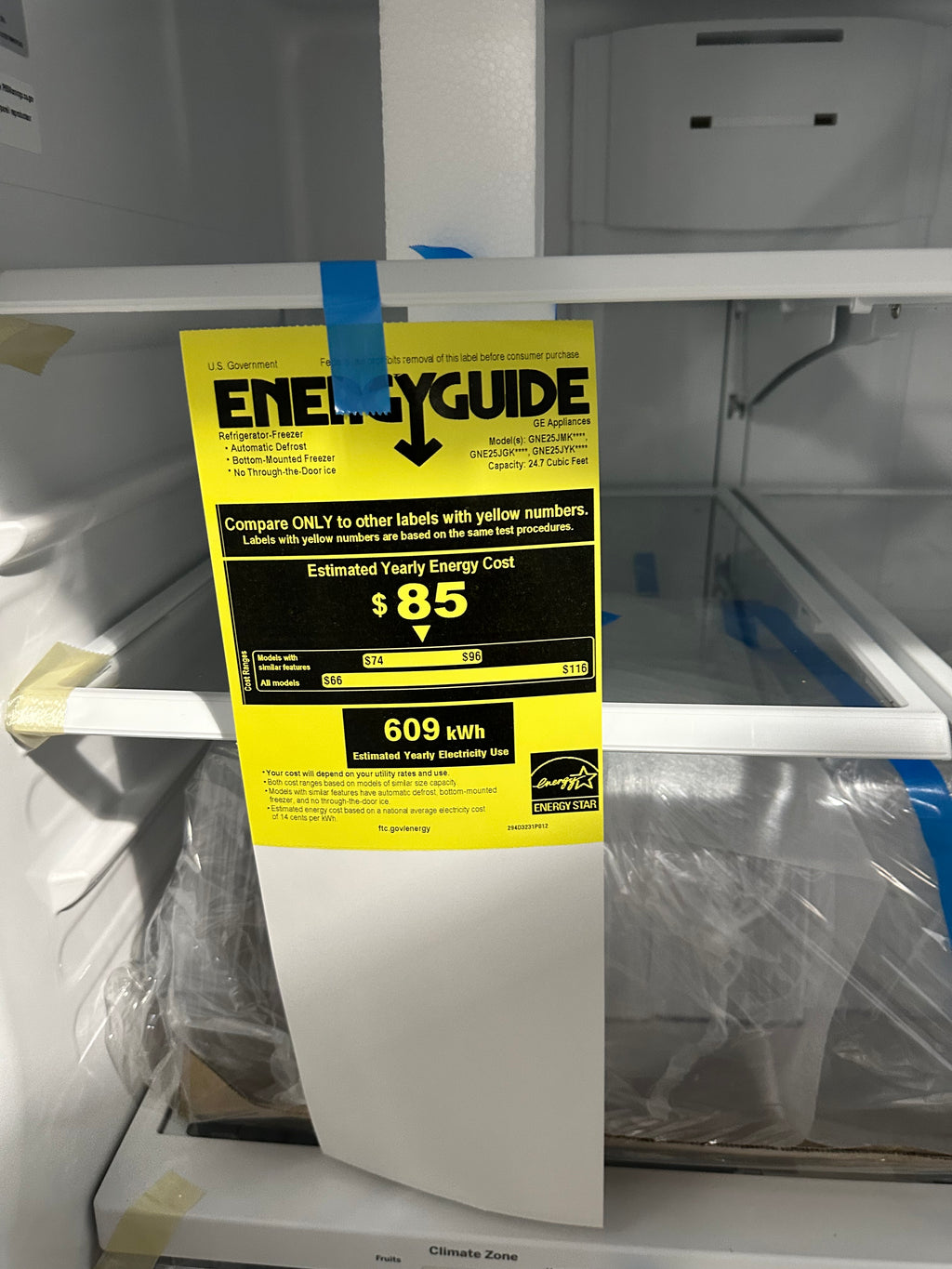 GE® ENERGY STAR® 24.7 Cu. Ft. French-Door Refrigerator  Model #: GNE25JGKWW