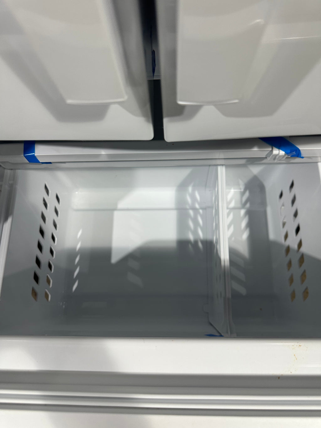 GE® ENERGY STAR® 24.7 Cu. Ft. French-Door Refrigerator  Model #: GNE25JGKWW