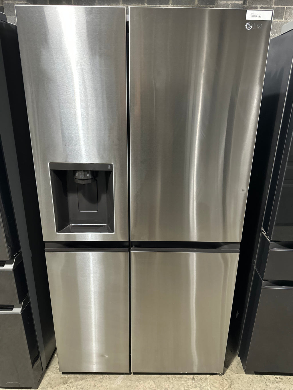 LG 36 Inch Wide 23 Cu. Ft. Side By Side Refrigerator with Ice and Water Dispenser Model: LRSXC2306S