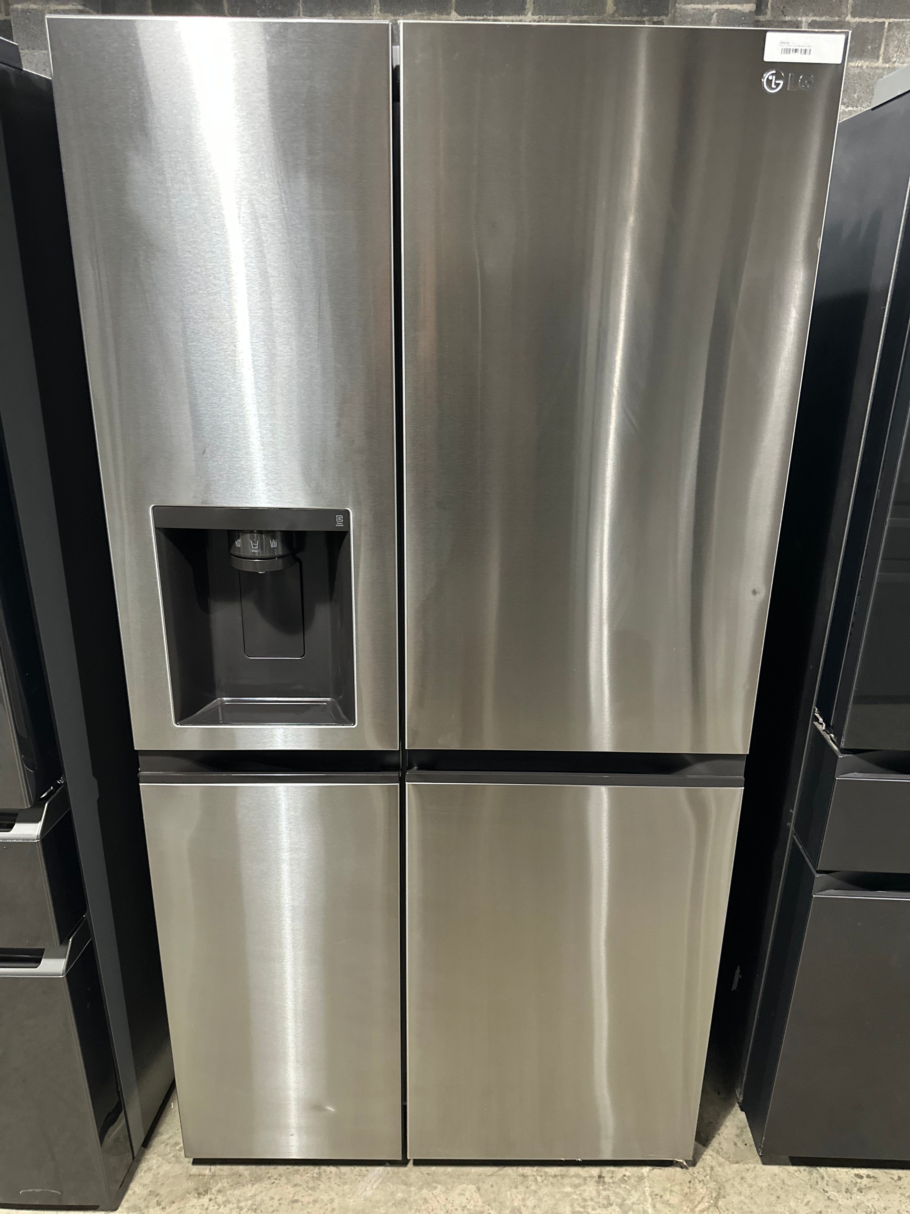 LG 36 Inch Wide 23 Cu. Ft. Side By Side Refrigerator with Ice and Water Dispenser Model: LRSXC2306S