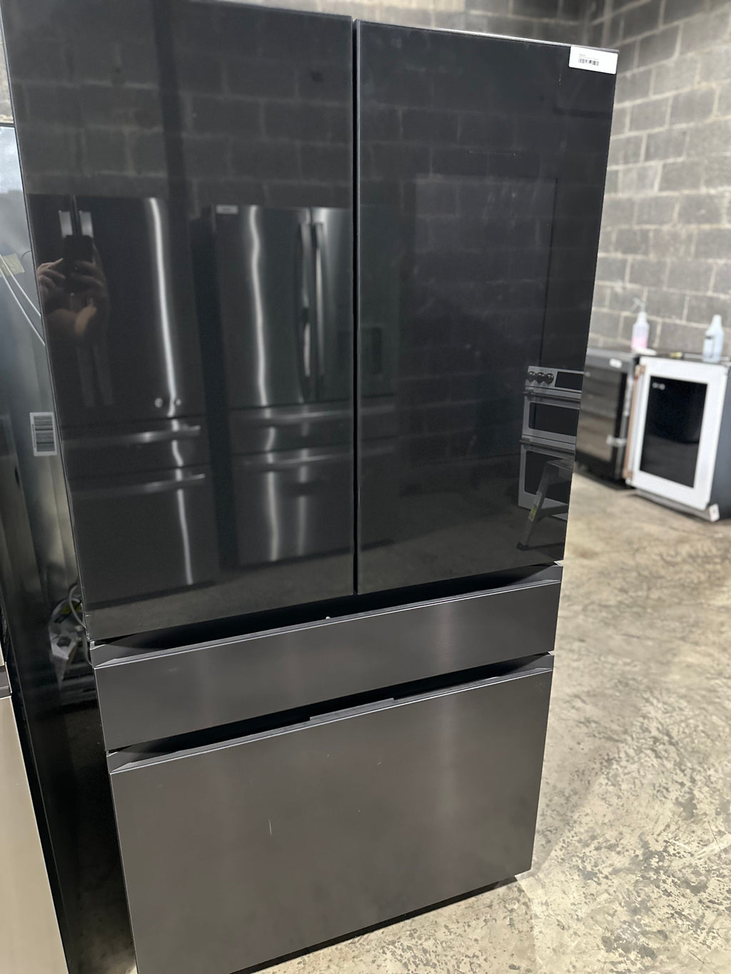 Samsung - Bespoke 29 cu. ft. 4-Door French Door Refrigerator with  Family Hub+ - Charcoal Glass & Black/Charcoal