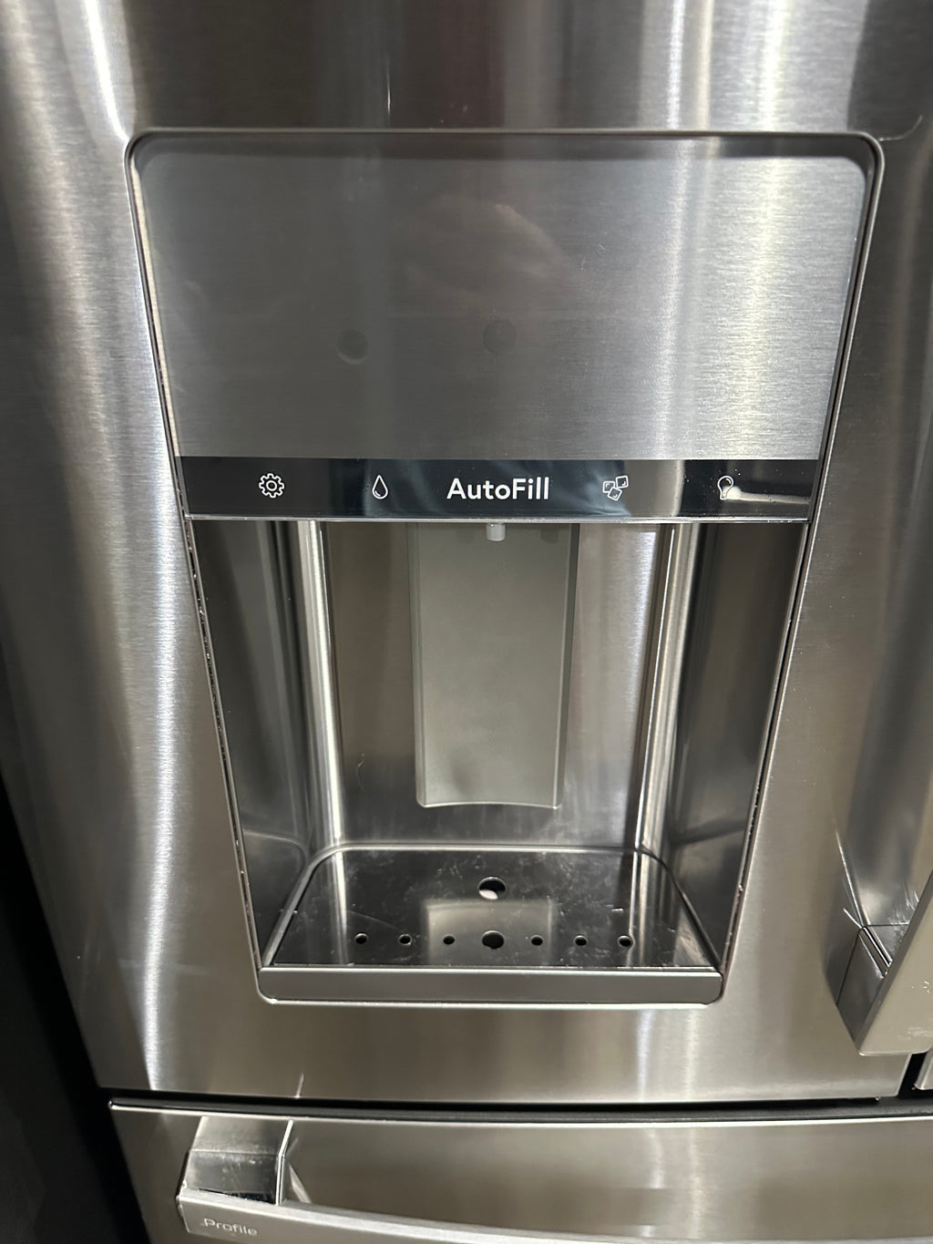 GE Profile Standard-Depth 27.9-cu ft 4 -Door Smart Compatible French Door Refrigerator with Ice Maker with Water and Ice Dispenser and Door within Door ( Fingerprint-resistant Stainless Steel ) ENERGY STAR Certified