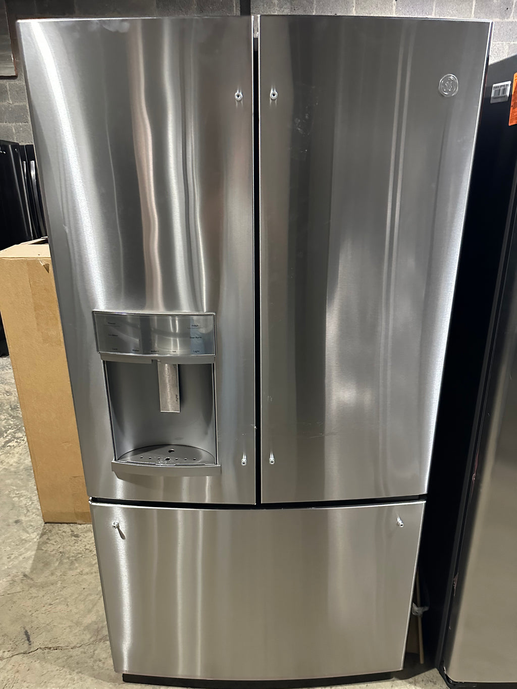 GE Profile™ ENERGY STAR® 22.1 Cu. Ft. Counter-Depth Fingerprint Resistant French-Door Refrigerator with Hands-Free AutoFill Model #: PYE22KYNFS