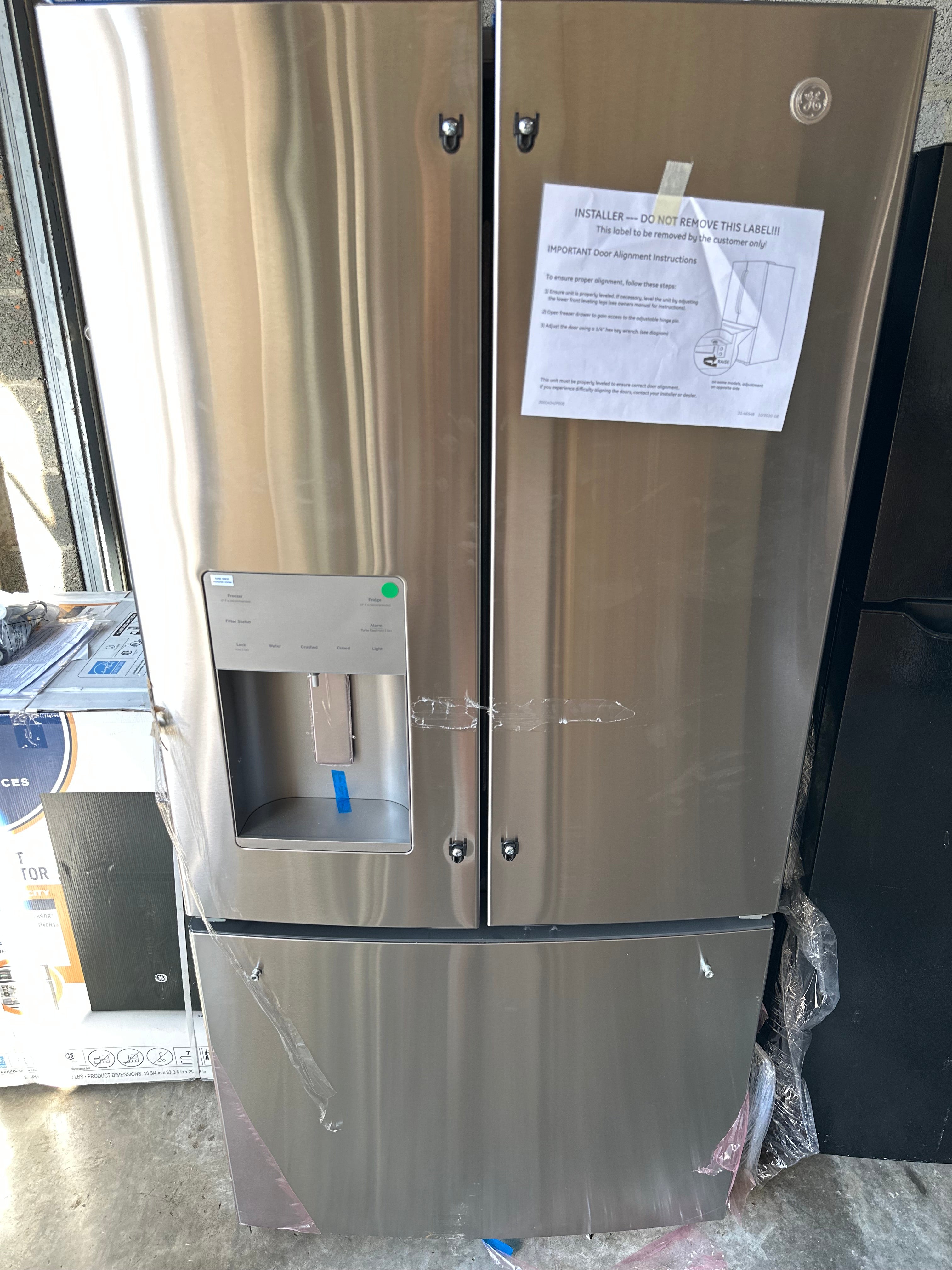 GE® ENERGY STAR® 23.6 Cu. Ft. French-Door Refrigerator Model #: GFE24JYKFS