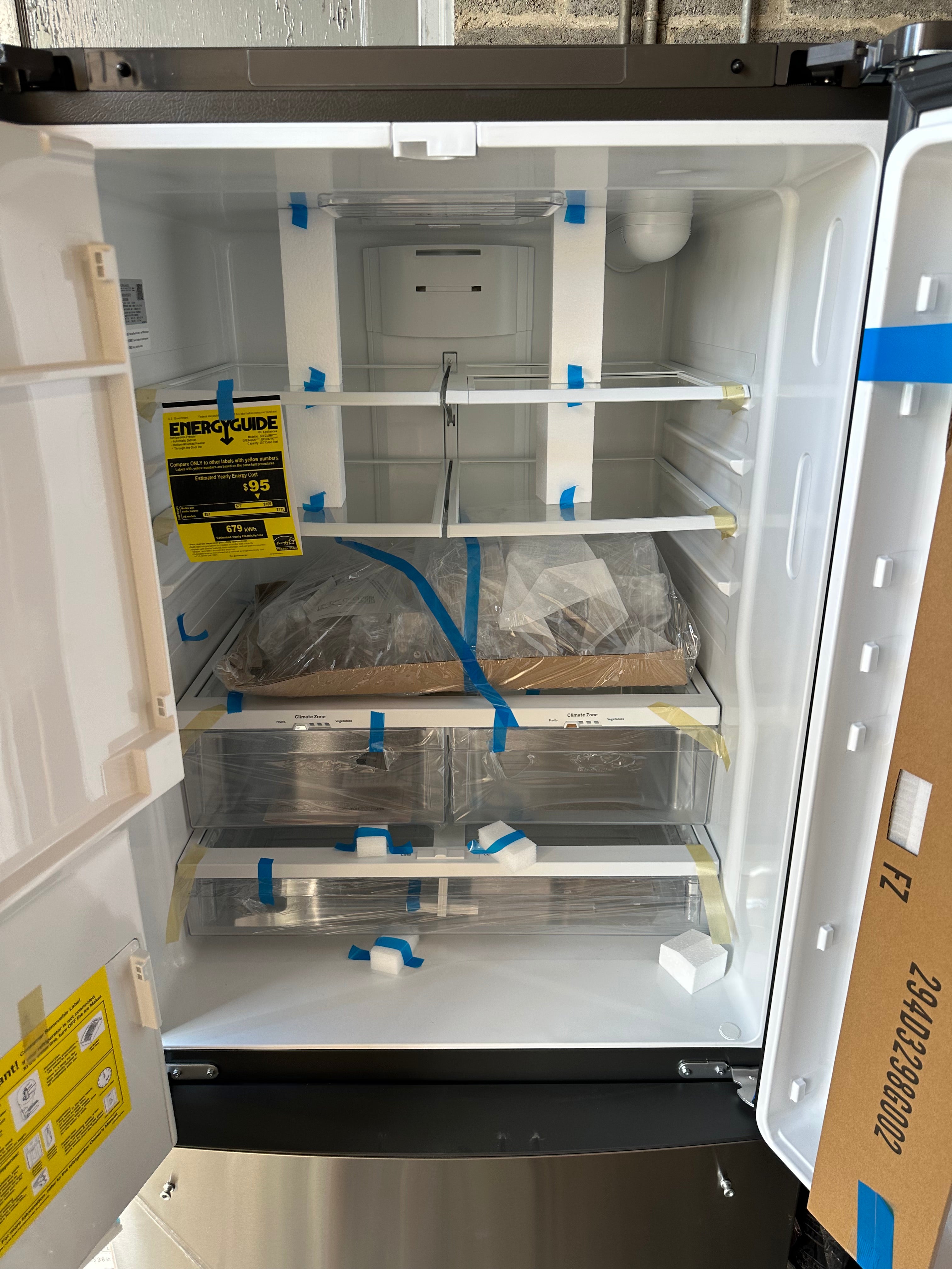 GE® ENERGY STAR® 23.6 Cu. Ft. French-Door Refrigerator Model #: GFE24JYKFS