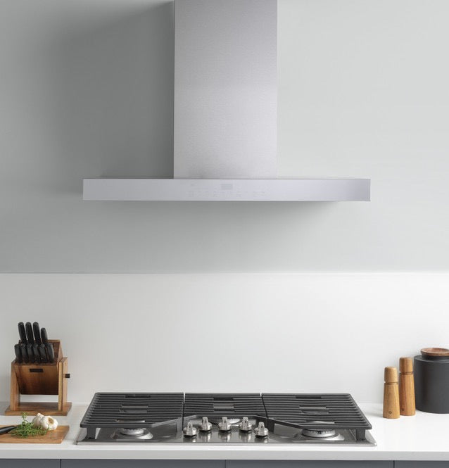 GE Profile™ 36" Built-In Gas Cooktop with Five Burners  Model #: PGP7036SLSS